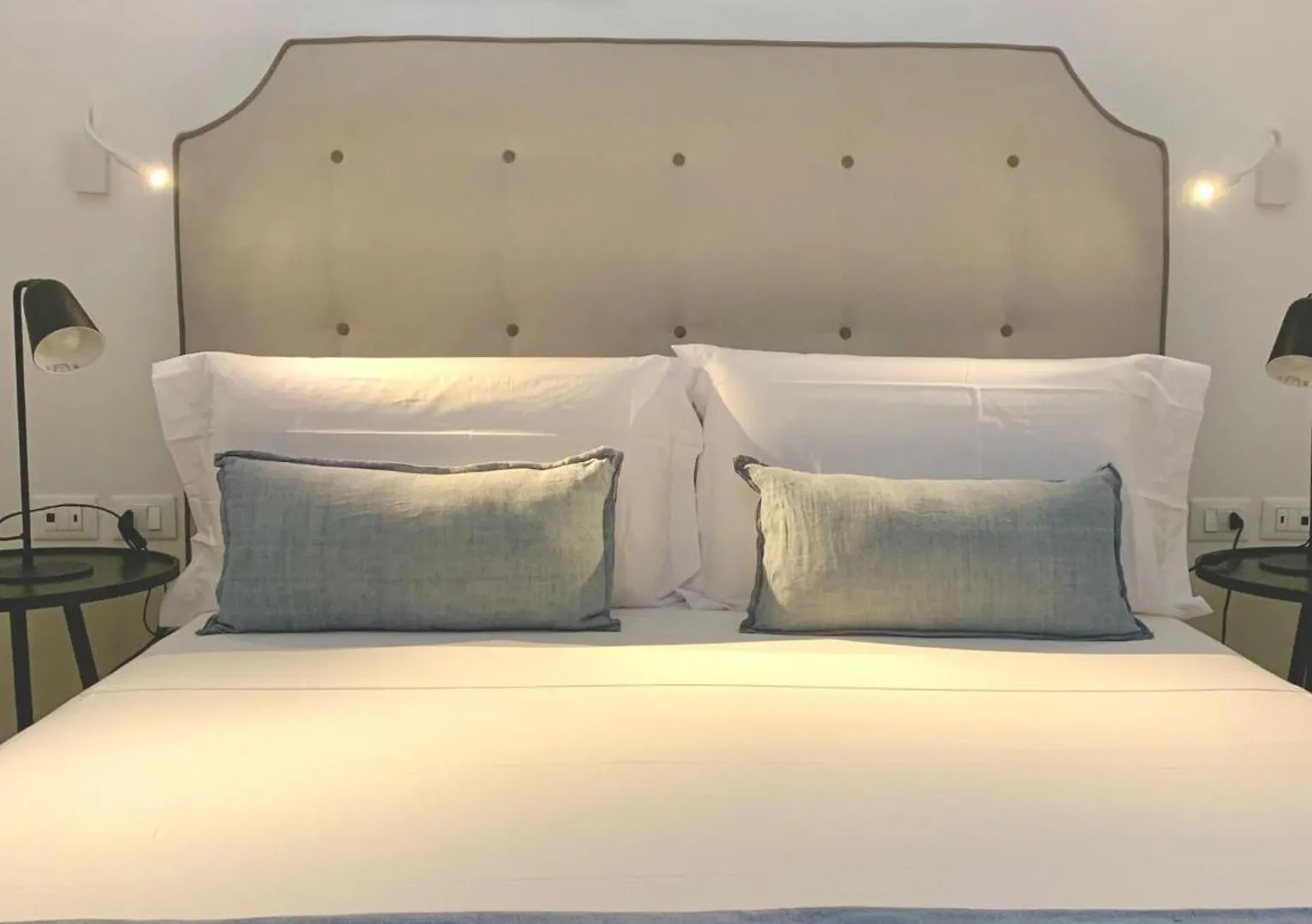 Normanni 5 Rooms & Apartment Palermo Italy
